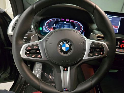 Used 2025 BMW X4 xDrive30i w/ Premium Package AWD/4WD image 18