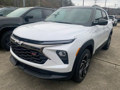 New 2026 Chevrolet TrailBlazer RS w/ Convenience Package image 2