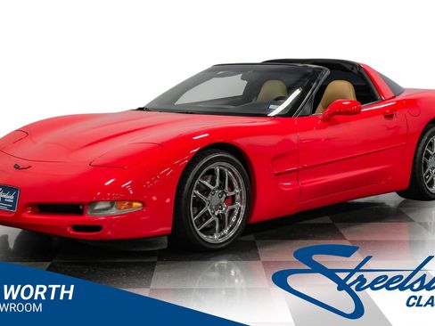 Used 1998 Chevrolet Corvette Coupe w/ Roof Pkg RWD image 1