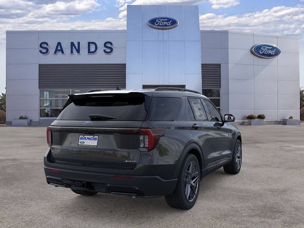New 2026 Ford Explorer ST-Line w/ ST-Line Street Pack AWD/4WD image 8