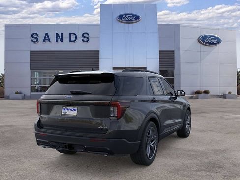 New 2026 Ford Explorer ST-Line w/ ST-Line Street Pack AWD/4WD image 8