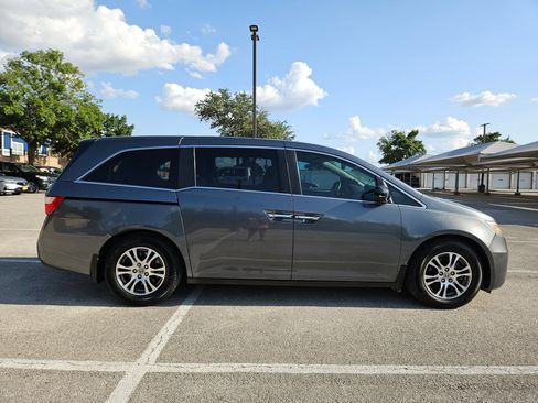 Used 2013 Honda Odyssey EX-L image 2