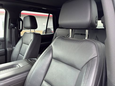 Used 2021 Chevrolet Tahoe Z71 w/ Z71 Signature Package image 6