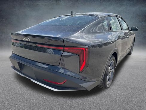 New 2026 Kia K4 FWD image 2