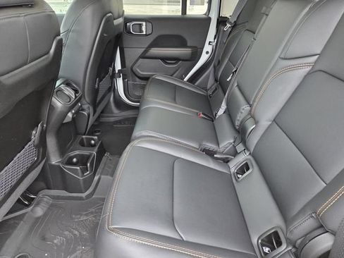 New 2026 Jeep Gladiator Sport AWD/4WD image 25