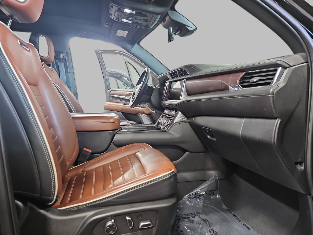 Certified 2023 GMC Yukon Denali Ultimate AWD/4WD image 13