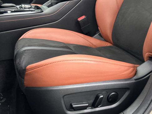 Used 2025 MAZDA CX-30 Carbon image 16