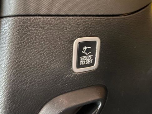 Used 2022 Jeep Grand Wagoneer Series III w/ Flexible Seating Group image 40