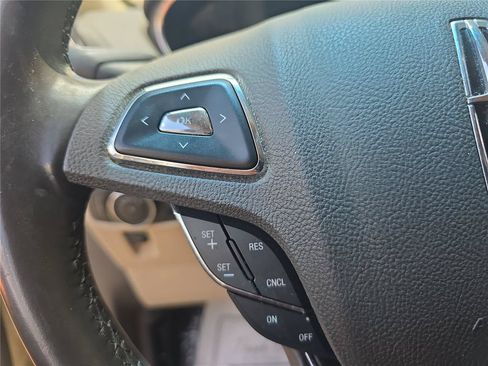 Used 2016 Lincoln MKX Select w/ Select Plus Package FWD image 25