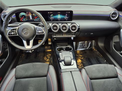 Used 2023 Mercedes-Benz CLA 250 4MATIC image 12