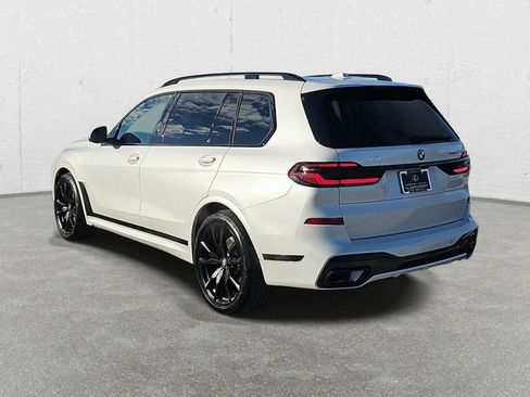 Used 2025 BMW X7 xDrive40i w/ M Sport Package image 7
