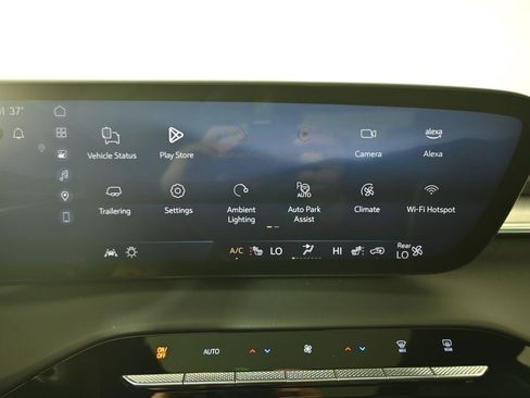 Used 2025 Buick Enclave Avenir w/ Super Cruise Package AWD/4WD image 29