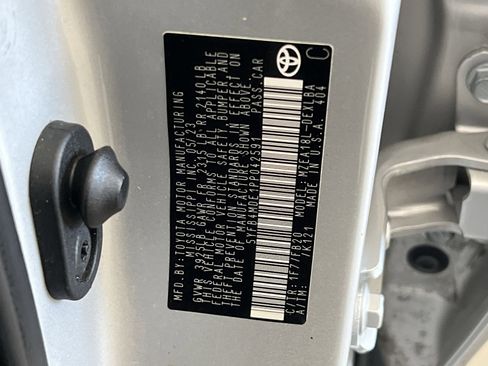 Used 2023 Toyota Corolla LE image 34