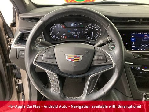 Used 2023 Cadillac XT5 Premium Luxury w/ LPO, Floor Liner Package AWD/4WD image 7