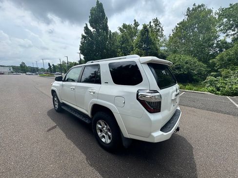 Used 2018 Toyota 4Runner SR5 Premium AWD/4WD image 11