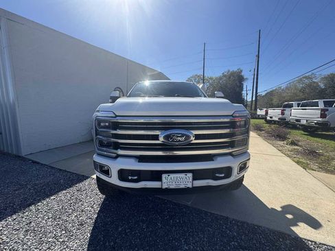 Used 2023 Ford F250 Limited w/ FX4 Off-Road Package image 41