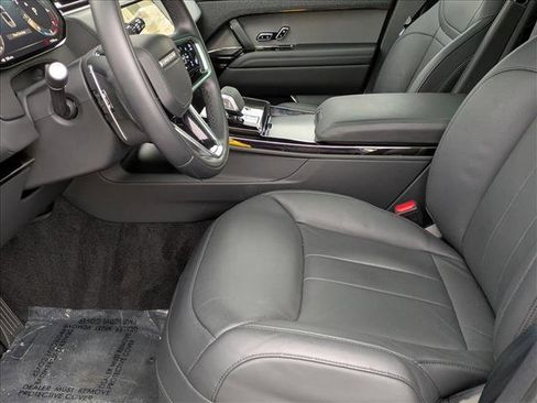 Certified 2025 Land Rover Range Rover Sport SE image 17