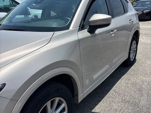 Used 2024 MAZDA CX-5 AWD 2.5 S w/ Select Package image 4