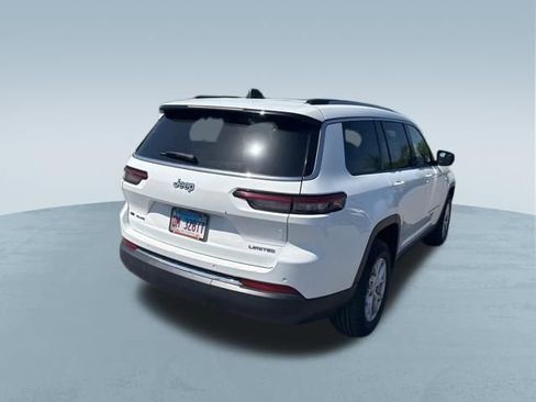 Used 2022 Jeep Grand Cherokee L Limited image 17