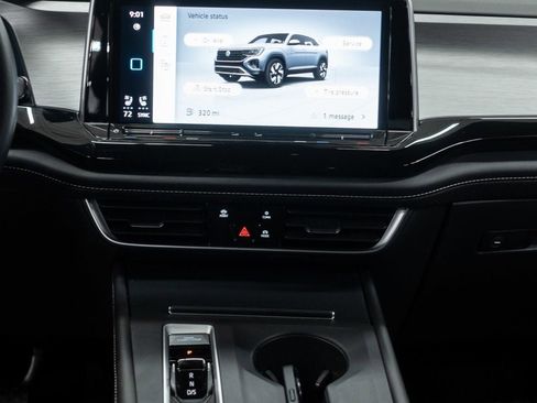 Used 2024 Volkswagen Atlas Cross Sport SE AWD/4WD image 17