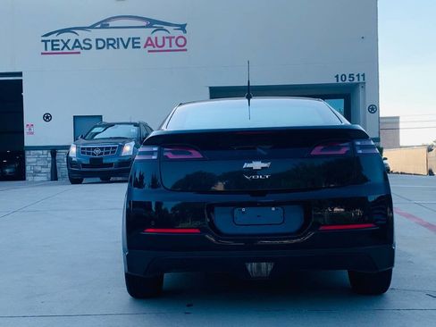 Used 2014 Chevrolet Volt Premium w/ Premium Trim Package image 10