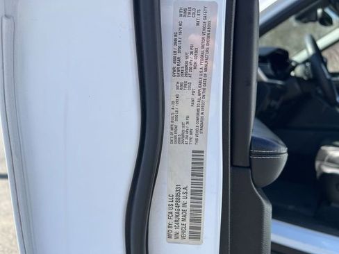 Used 2023 Jeep Grand Cherokee L Laredo AWD/4WD image 26