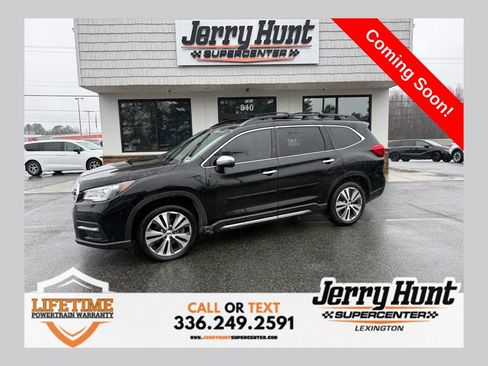 Used 2022 Subaru Ascent Touring image 1