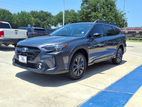 Certified 2025 Subaru Outback Onyx Edition AWD/4WD image 22