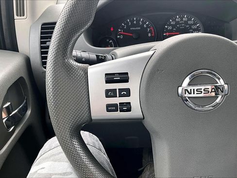 Used 2021 Nissan Frontier SV RWD image 19