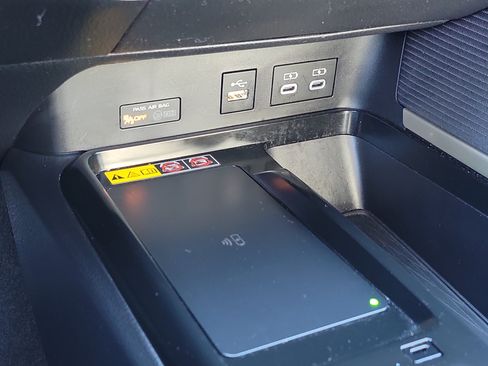 Certified 2025 Toyota Camry SE image 30