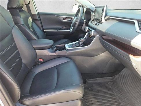 Certified 2020 Toyota RAV4 Limited image 22
