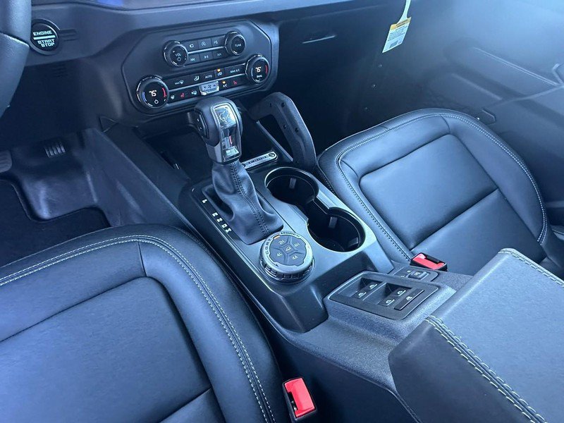 Used 2025 Ford Bronco Badlands AWD/4WD image 9