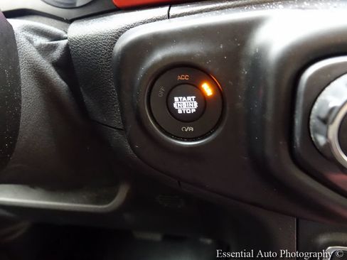 Used 2021 Jeep Wrangler Rubicon AWD/4WD image 13