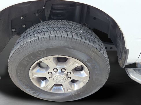 Used 2024 RAM 2500 Big Horn w/ Bed Utility Group image 34