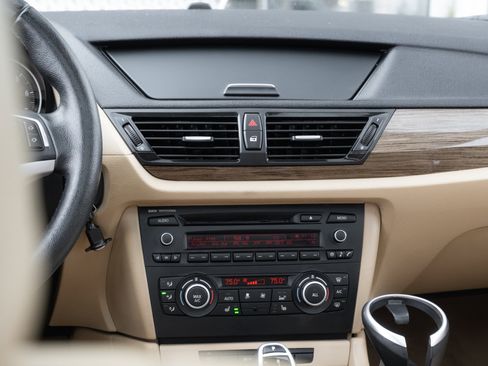 Used 2014 BMW X1 xDrive28i image 12