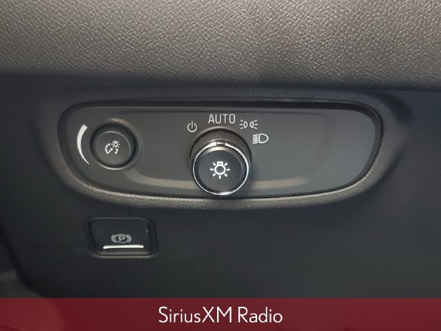 Used 2022 GMC Terrain SLE w/ Driver Convenience Package AWD/4WD image 8