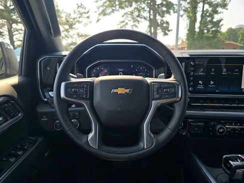 Used 2026 Chevrolet Silverado 1500 LTZ w/ LTZ Convenience Package II AWD/4WD image 13
