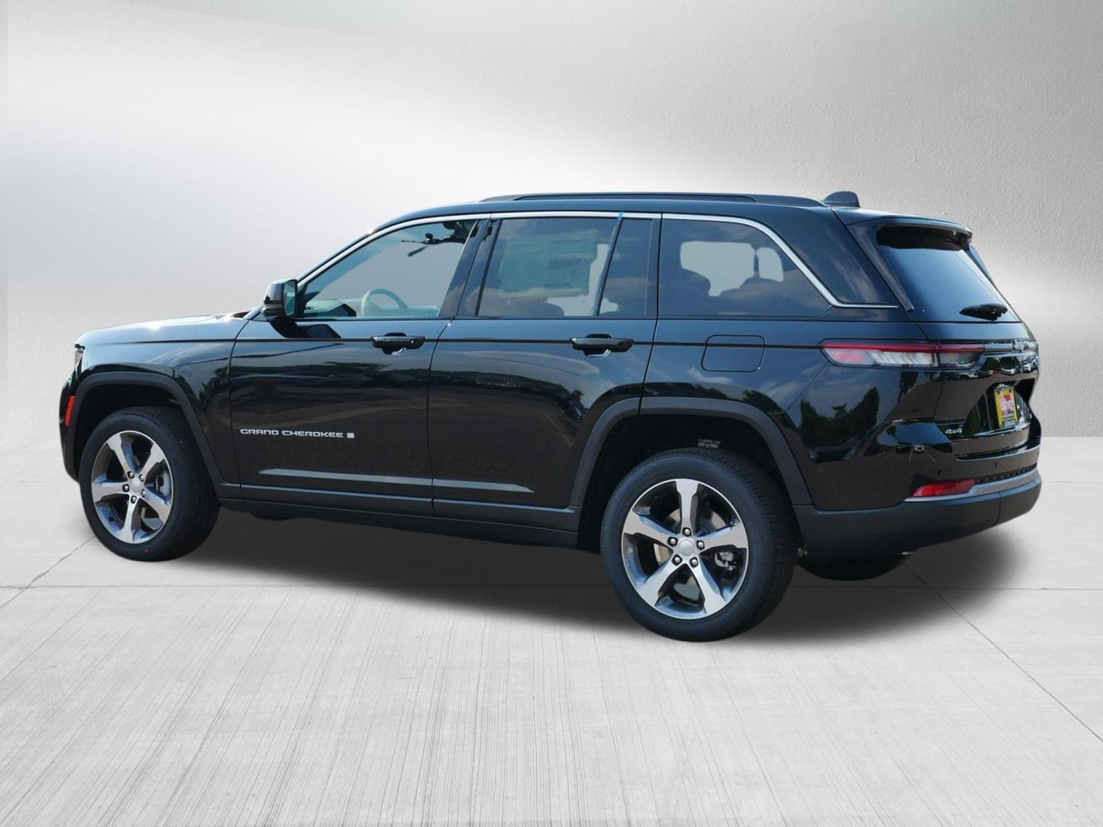 New 2026 Jeep Grand Cherokee Limited AWD/4WD image 5