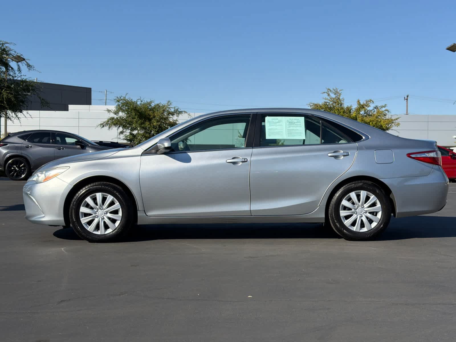 Used 2017 Toyota Camry LE FWD image 9