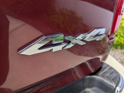 Used 2019 RAM 1500 Laramie AWD/4WD image 29