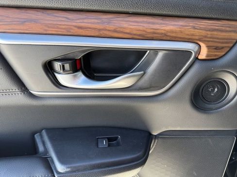 Used 2022 Honda CR-V Touring image 23