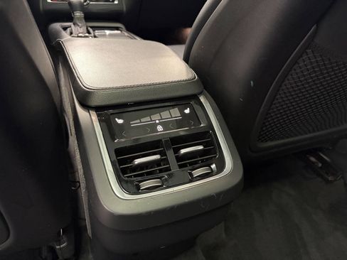 Used 2020 Volvo XC90 T5 Momentum image 23