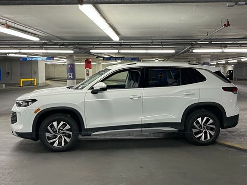 New 2026 Volkswagen Tiguan S AWD/4WD image 32