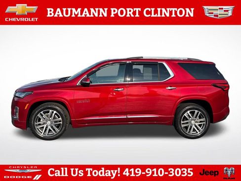 Used 2023 Chevrolet Traverse High Country AWD/4WD image 3