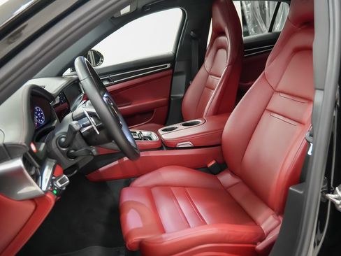 Certified 2023 Porsche Panamera 4 Platinum Edition AWD/4WD image 5