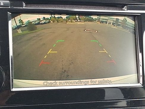 Used 2020 Nissan Rogue SV AWD/4WD image 18