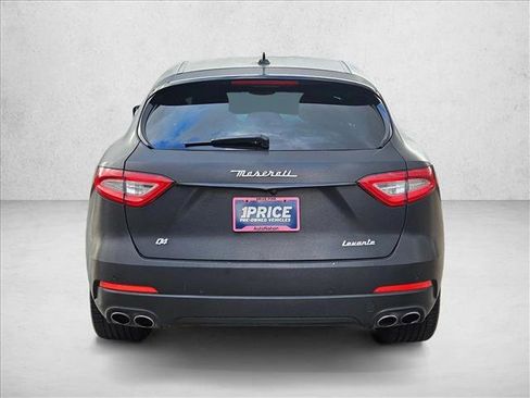 Used 2019 Maserati Levante image 7