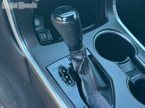 Used 2016 Toyota Camry SE image 24