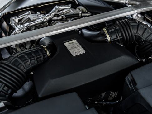 Used 2023 Aston Martin V8 Vantage Coupe RWD image 47