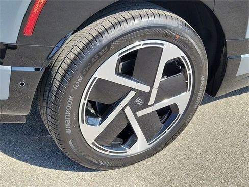 New 2026 Hyundai Ioniq 9 Limited image 24